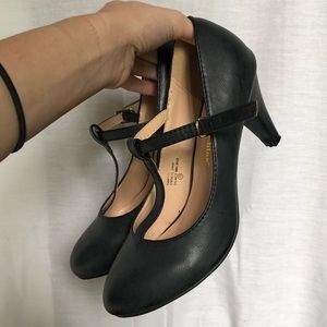 Black T strap Heels